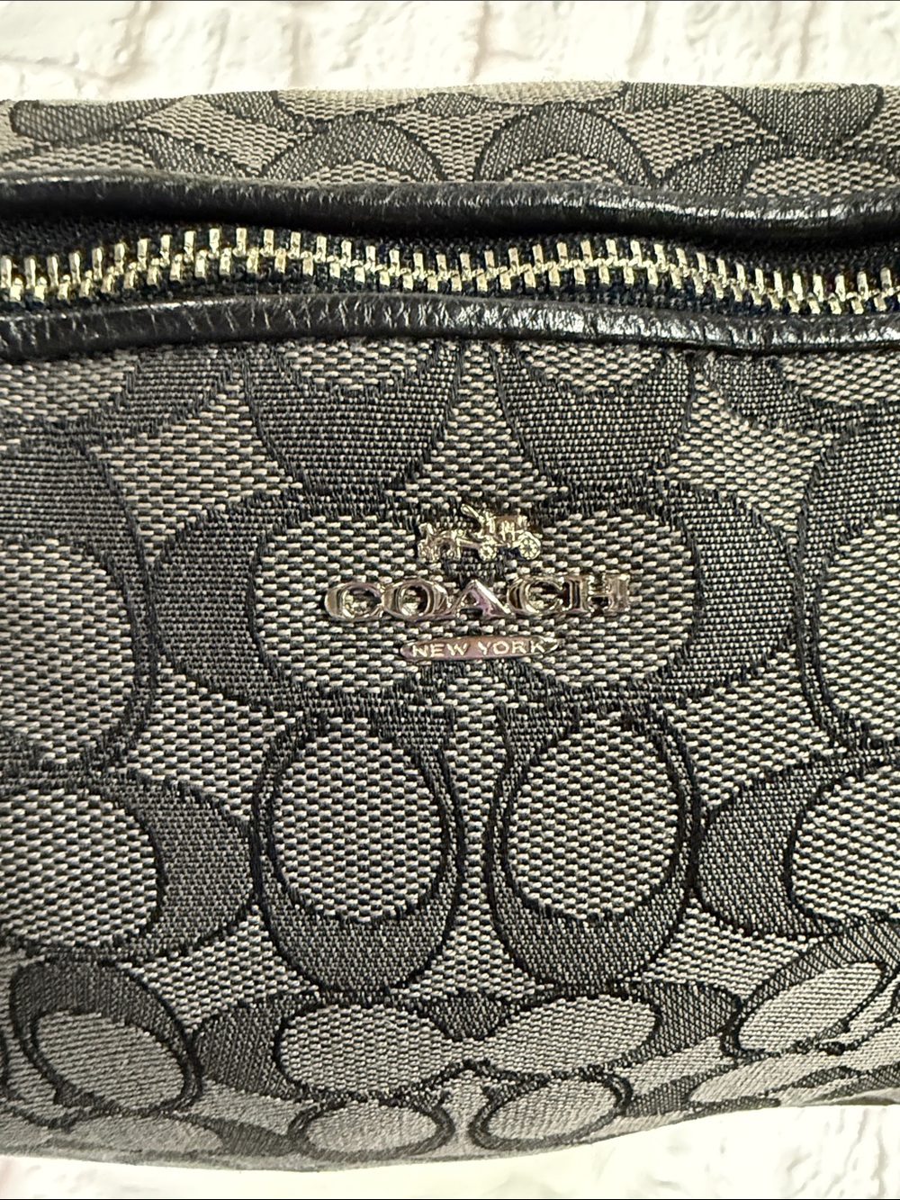 Coach Black/Gray Signature Jacquard Shoulder Bag - Picture 8 of 12